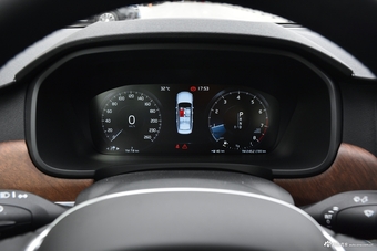 2019款沃尔沃S90 2.0T自动T5智远版
