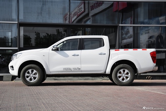 2017款纳瓦拉2.5L自动两驱豪华版QR25