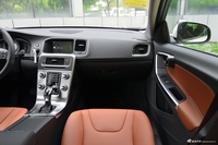 2019款沃尔沃S60L 1.5T自动T3智进版