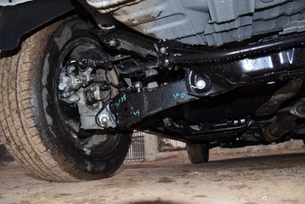 2016款东风MX5 2.0L自动旗舰型