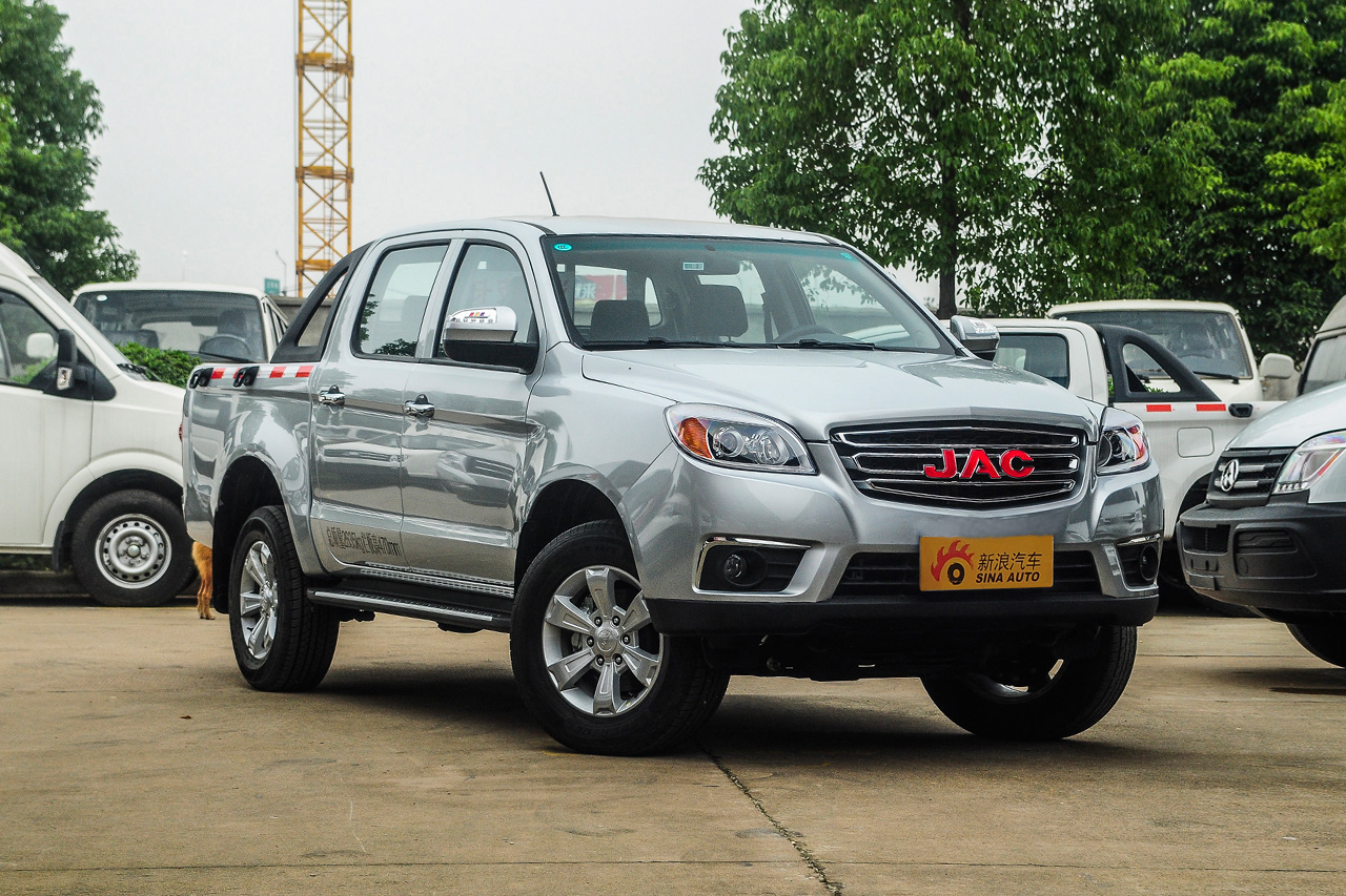 2016款 帅铃T6 2.0T柴油旗舰型D19TCID7