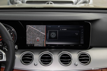 2017款奔驰E级2.0T自动 300运动型