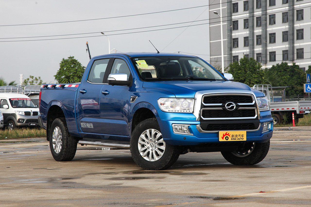 2018款领主2.5T手动柴油大双四驱超豪华型 