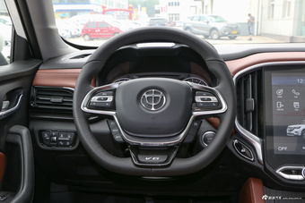 2018款中华V6 1.5T手动尊贵型