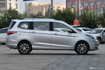 2017款欧尚1.5L手动精英型