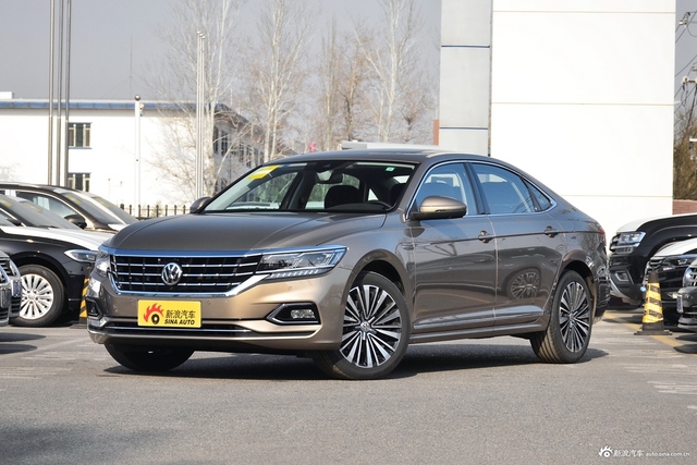 2019款帕萨特2.0T自动尊贵版380TSI