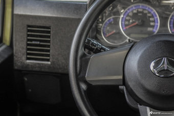 2016款战旗2.0L手动CK豪华型 国IV