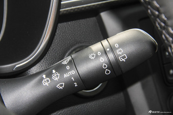 2016款科雷嘉2.0L自动两驱尊贵版