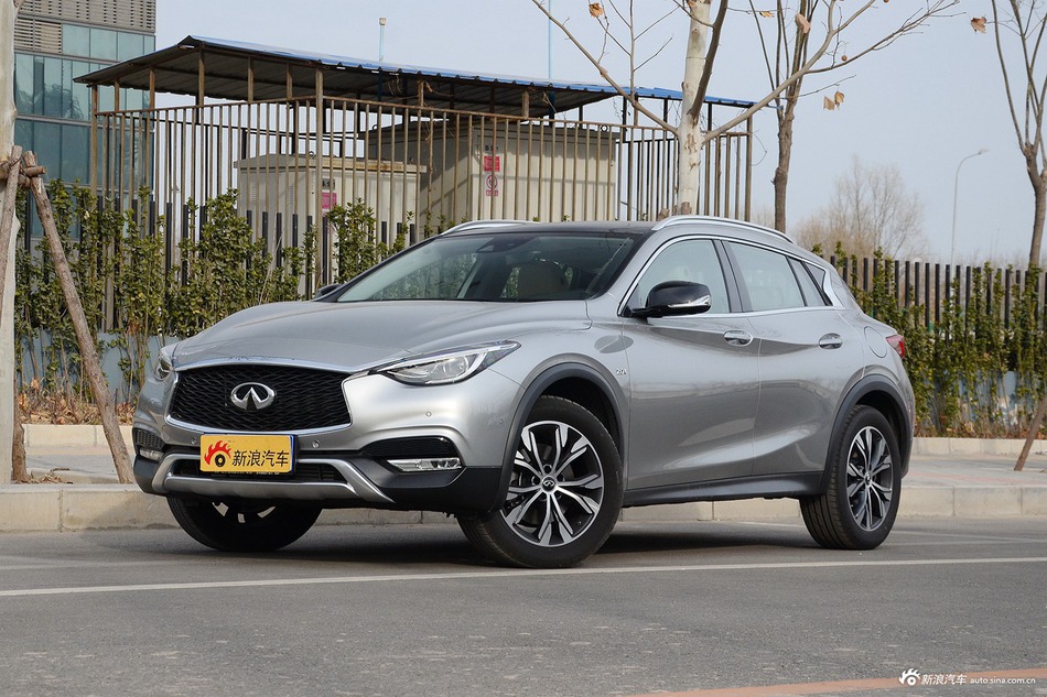 2017款英菲尼迪QX30 2.0T自动四驱极限版