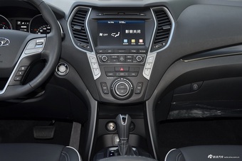 2017款现代全新胜达 2.0T 自动四驱智能型7座