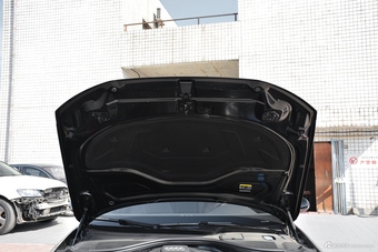 2018款奥迪A6L 1.8T自动30周年年型TFSI进取型