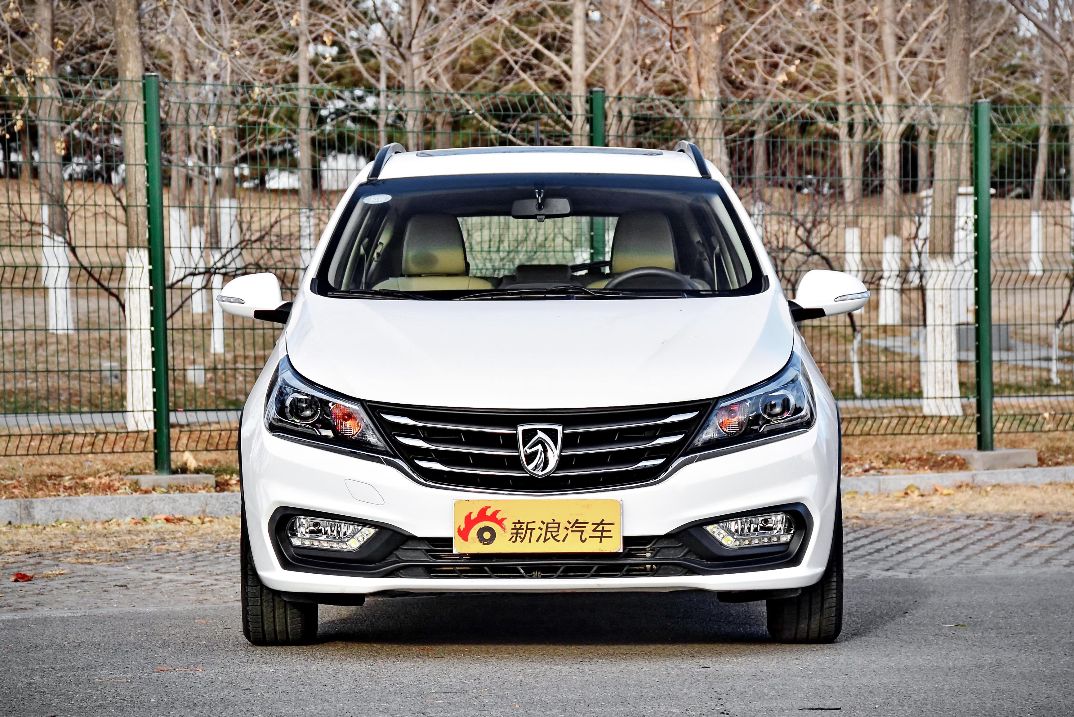 实拍|宝骏310W豪华型 国内最便宜的旅行车