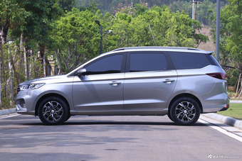 2018款宝骏360 基本型