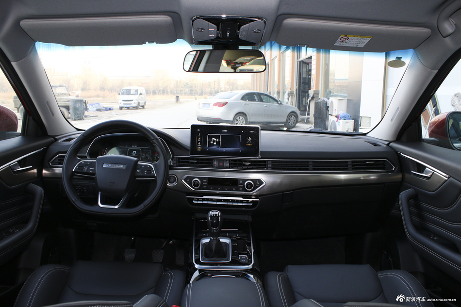 2019款捷途X70S 1.5T手动探途版