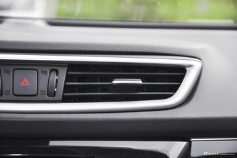 2016款逍客2.0L自动XV Prem豪华版