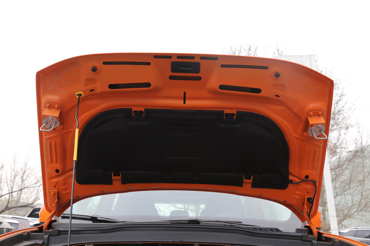 2017款自由侠2.0L自动四驱越能敞篷版