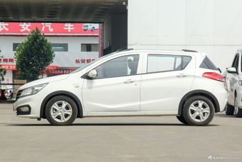 2017款宝骏310 1.5L手动舒适型