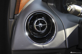 2015款捷豹XJL 3.0L自动SC两驱尊享商务版