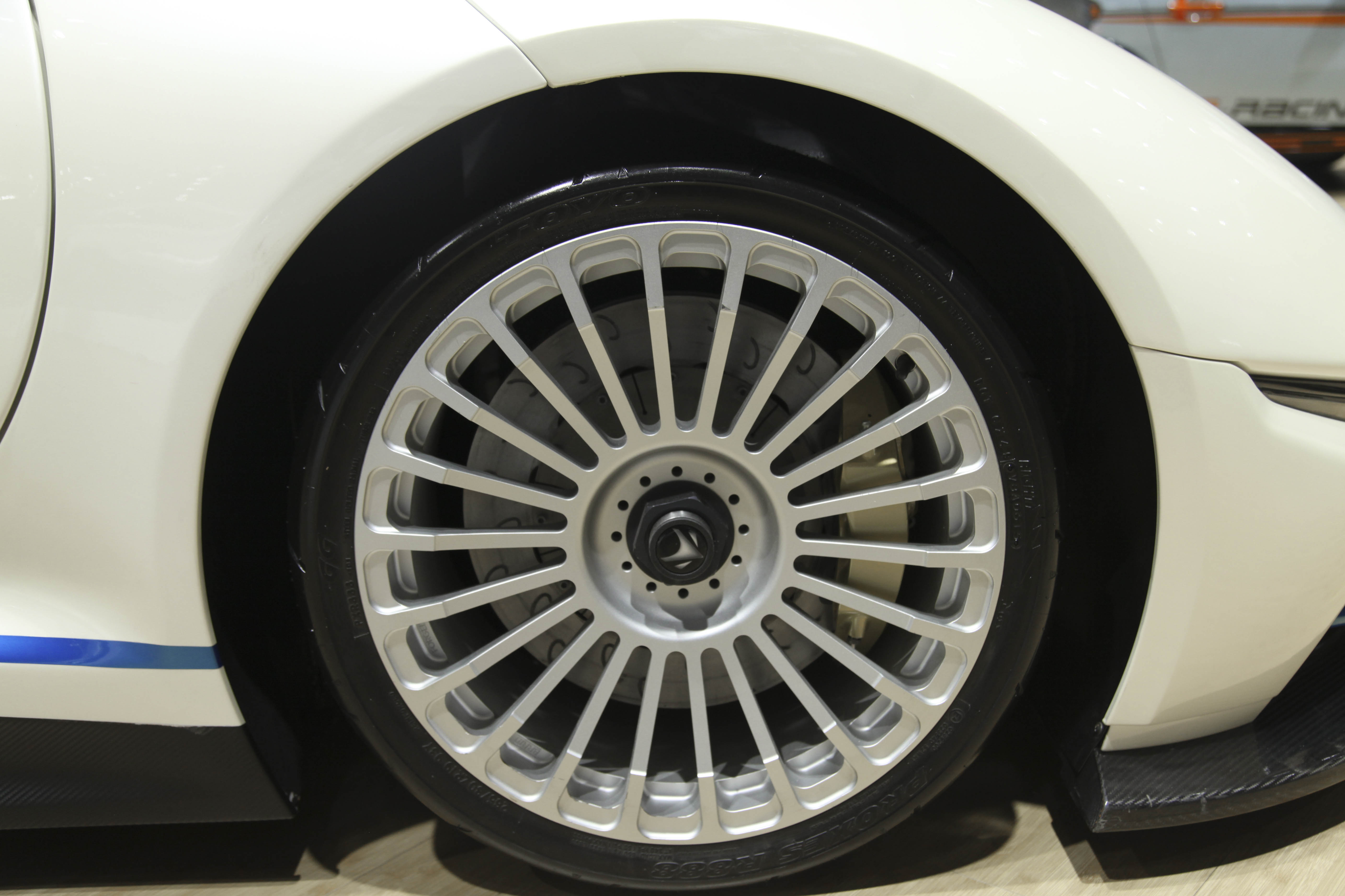 北汽新能源ARCFOX-7