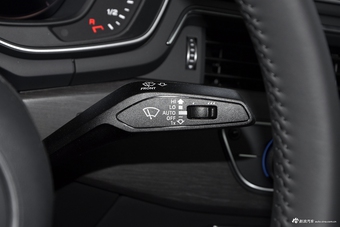 2017款奥迪A4L Plus 2.0T自动40TFSI风尚型