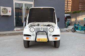 2016款战旗2.0L手动加长豪华型 三门版 国V