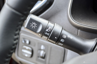 2016款长安CX70 1.6L手动舒适型