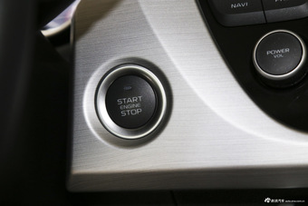 2016款吉利博越2.0L手动智尚型