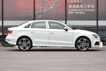 2018款奥迪A3 30周年型1.4T自动Limousine 35 TFSI运动型