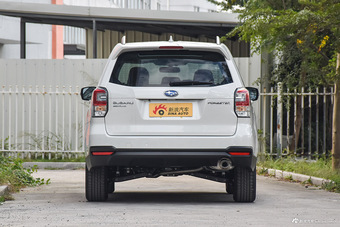 2016款森林人2.5L自动尊贵导航版