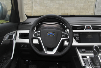 2018款吉利博越1.8TD自动智联型4G互联版