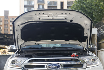 2016款撼路者2.0T自动四驱旗舰版汽油