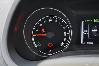 2017款比亚迪e5 300 尊贵型