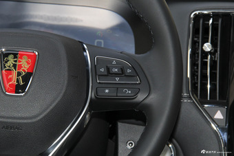 2017款荣威ei6 1.0T混动互联智享版