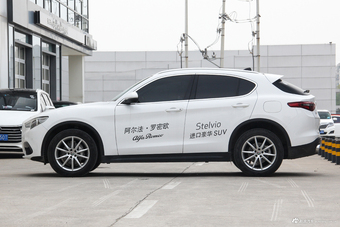 2017款Stelvio 2.0T 200HP自动豪华版
