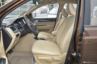 2016款宝骏730 1.5T手动标准版 7座