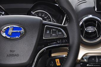 2016款昌河Q35 1.5L自动精英炫智版