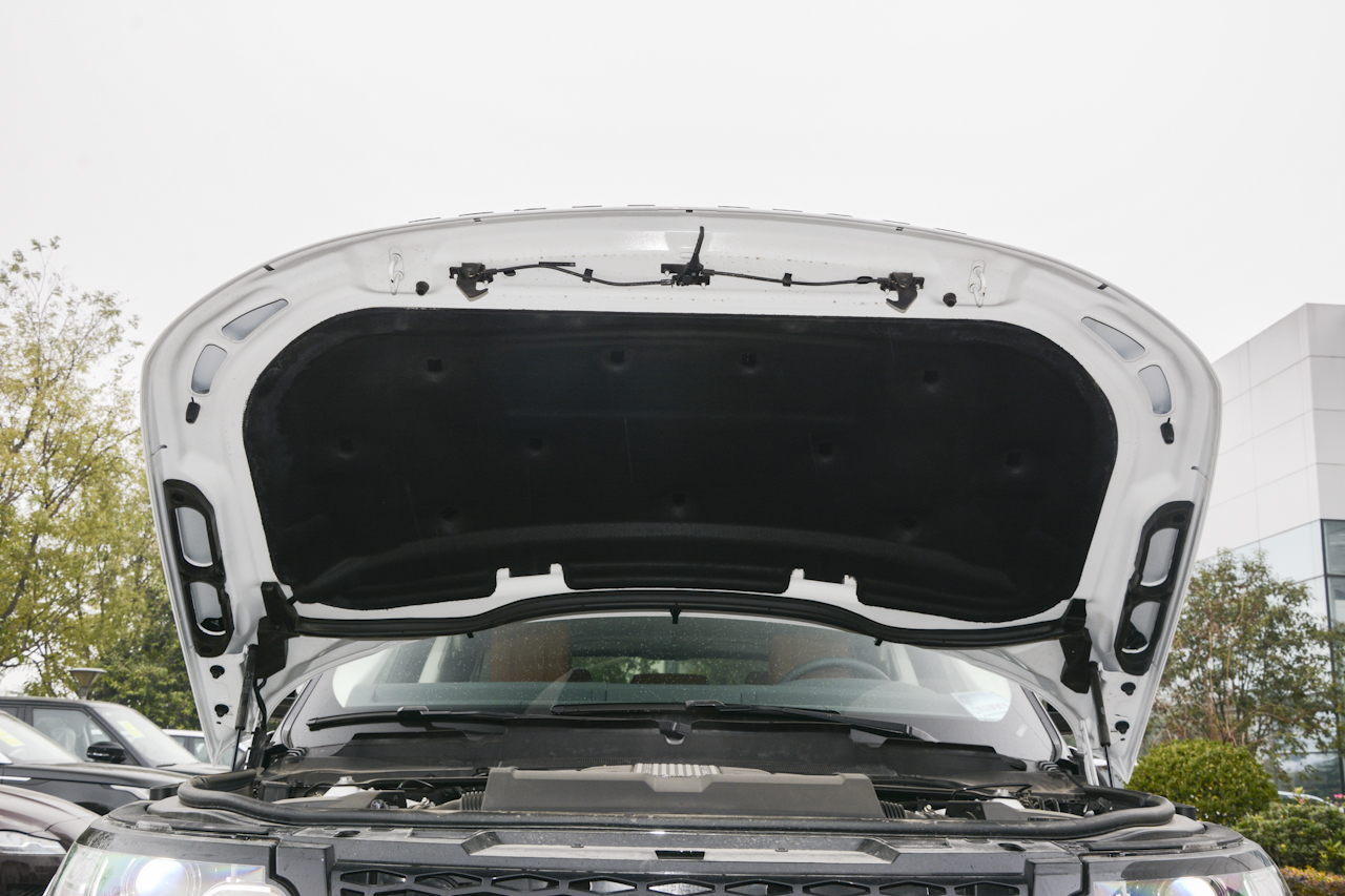 2017款揽胜运动版3.0自动V6 SC HSE Dynamic