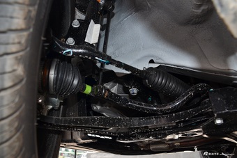 2016款宝骏730 1.5L手动超值版 7座