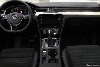 2018款蔚揽2.0T自动两驱畅行版380TSI