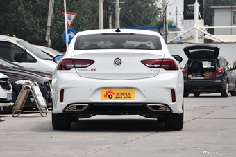 2018款君威GS 2.0T自动穿越火线联名限量版28T