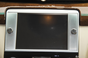 2013款总裁 3.0T自动V6标准型