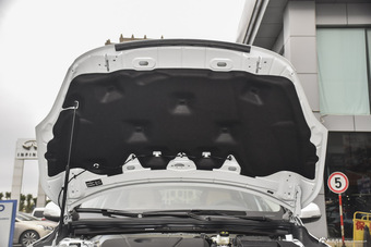 2017款沃尔沃V40 1.5T自动T3 智逸版