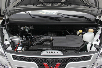 2016款五菱荣光V 1.5L手动实用型