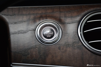 2018款奔驰E级改款3.0T自动 320 L 4MATIC