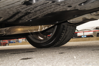 2013款总裁 3.0T自动V6标准型