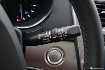 2017款哈弗H8 2.0T自动柴油两驱智享型