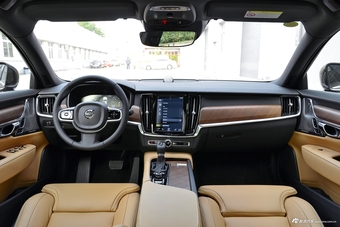 2018款沃尔沃S90  2.0T自动T5智尊版图片