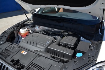 2016款宝沃BX7 2.0T自动两驱豪华版28T