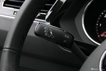 2018款途观L 2.0T自动四驱豪华版380TSI