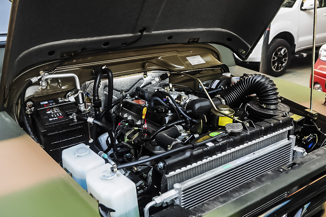 2016款BJ 212 2.0L手动方门四驱豪华型 国IV